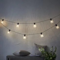 CIRCUS COMB Ljusslinga 450cm 10LED Varmvit/Svart